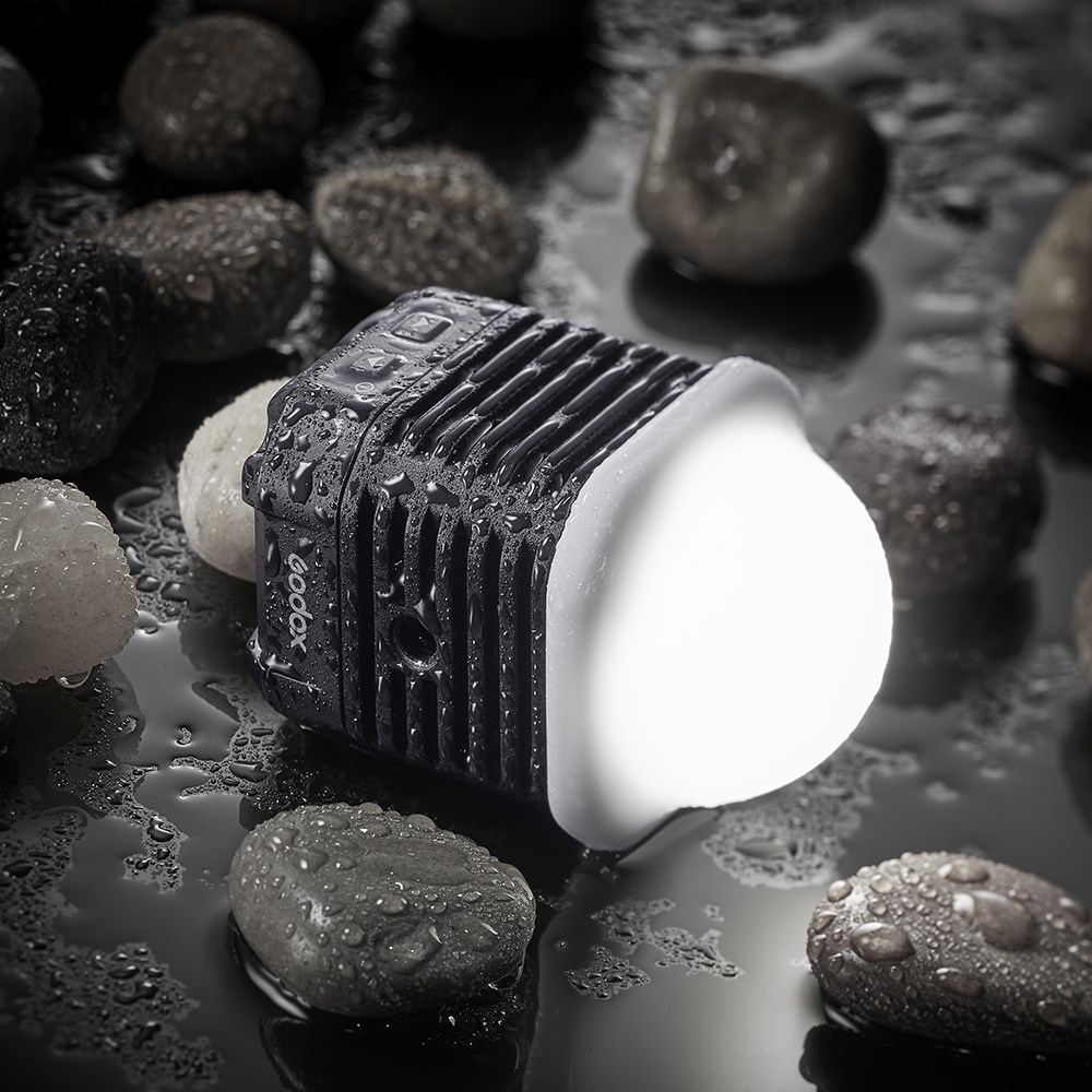 Godox WL4B 5600K防水LEDライト（モバイルア - Photography Lighting Godox のレビューと価格